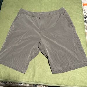 ✳️ 3 for $20 ✳️ Hang Ten Hybrid Short